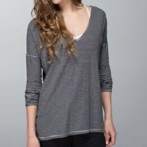 Lululemon flip your dog long sleeve